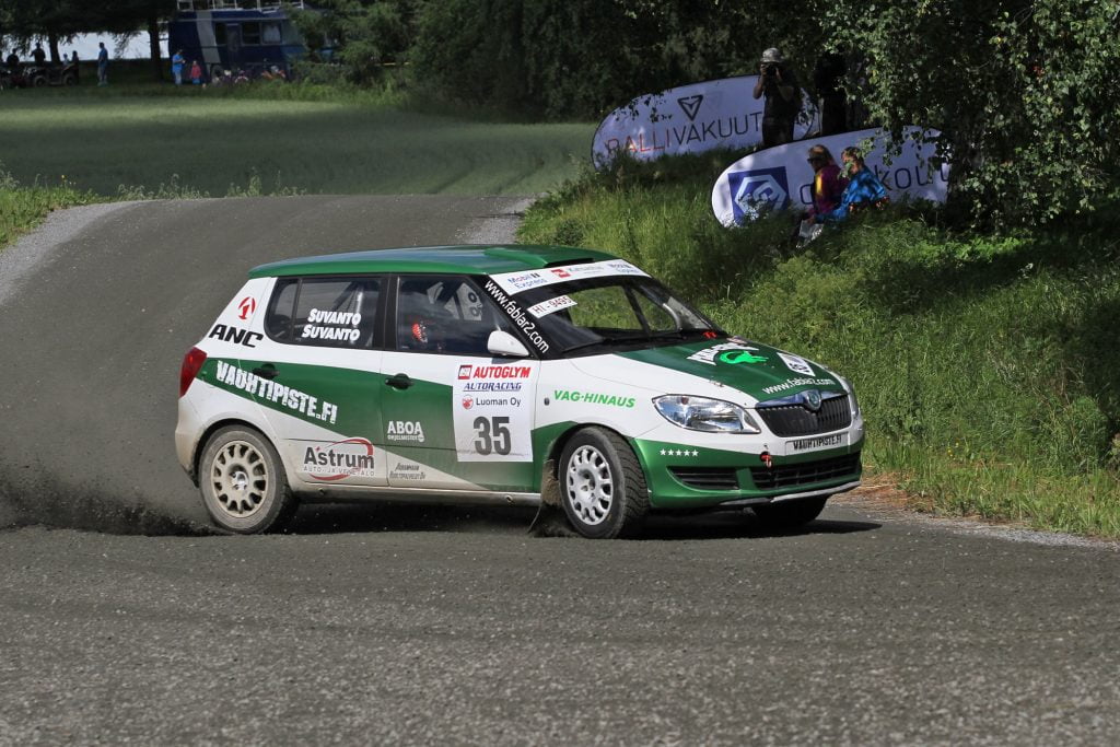 Suvannot kisasivat Skoda Fabia R2 -ralliautolla. Kuva: Jarno Saari